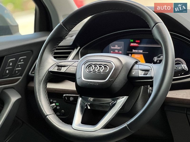 Внедорожник / Кроссовер Audi Q5 2022 в Львове