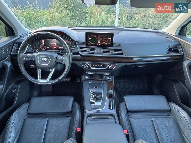 Позашляховик / Кросовер Audi Q5 2018 в Львові