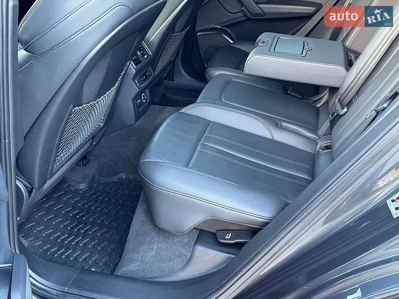 Позашляховик / Кросовер Audi Q5 2018 в Львові
