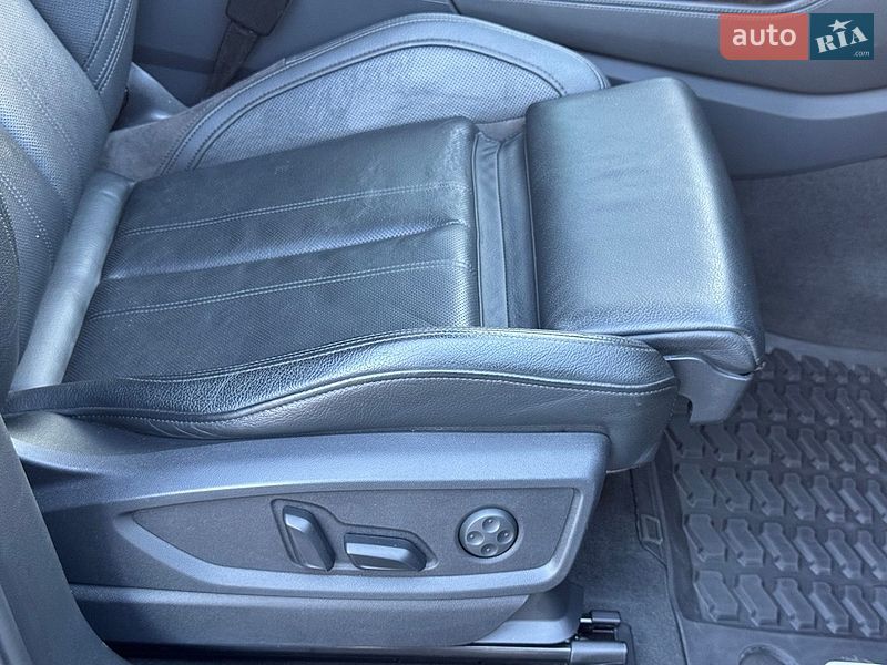 Позашляховик / Кросовер Audi Q5 2018 в Львові