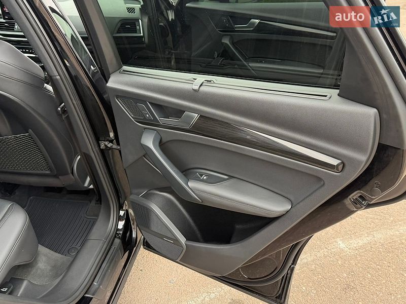 Позашляховик / Кросовер Audi Q5 2019 в Рівному фото 35 Позашляховик / Кросовер Audi Q5 2019 в Рівному
