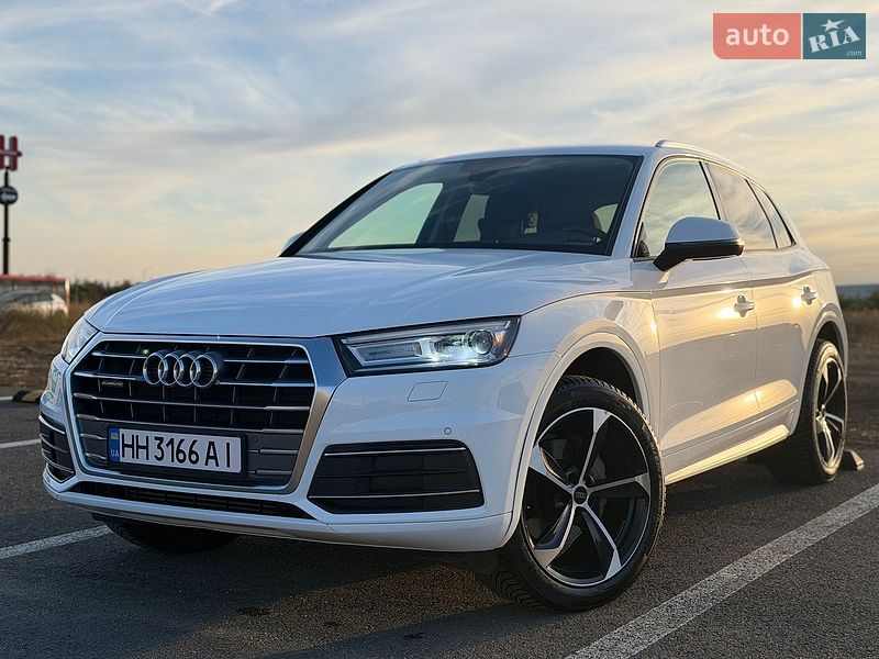 Внедорожник / Кроссовер Audi Q5 2018 в Одессе
