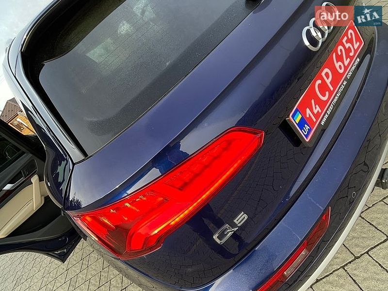 Позашляховик / Кросовер Audi Q5 2018 в Стрию
