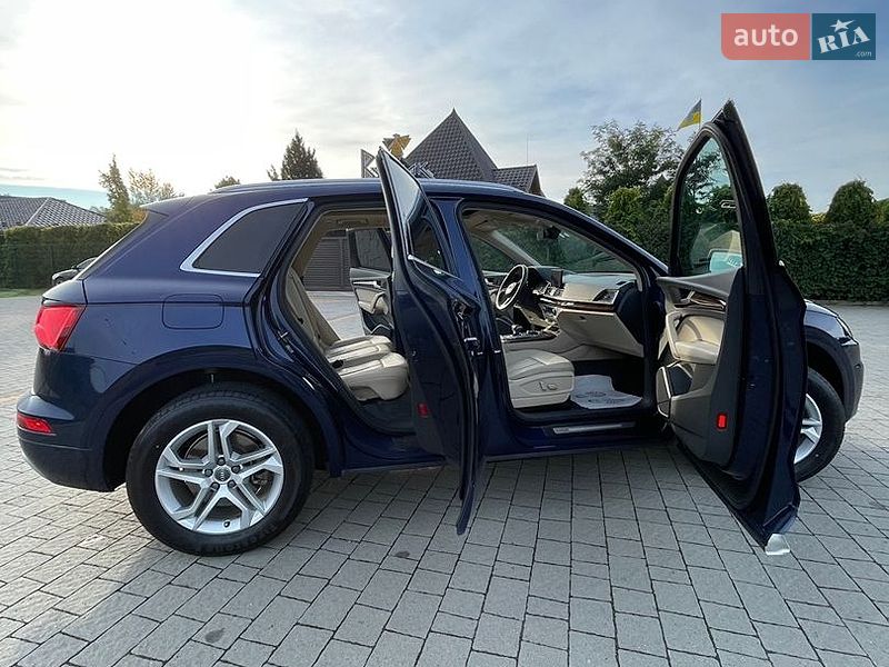 Позашляховик / Кросовер Audi Q5 2018 в Стрию