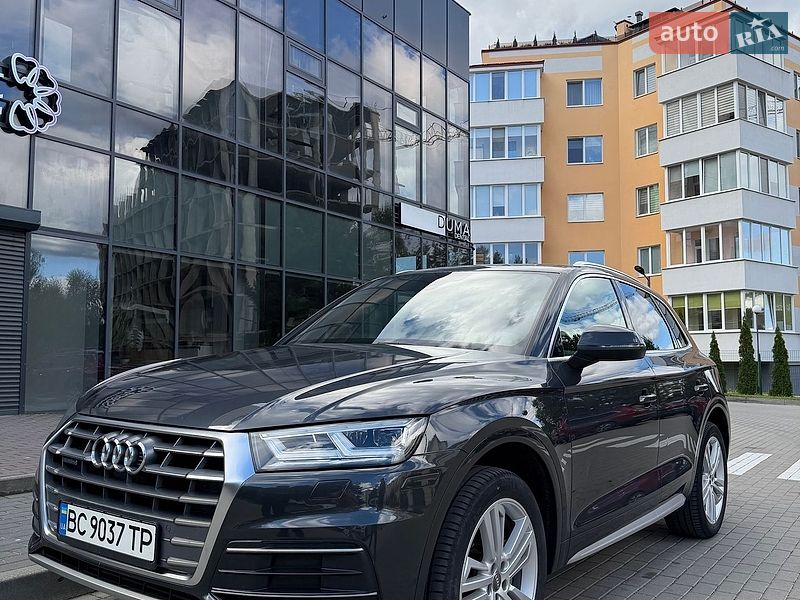 Внедорожник / Кроссовер Audi Q5 2018 в Новояворовске