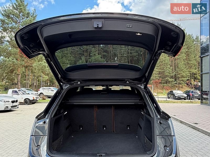 Внедорожник / Кроссовер Audi Q5 2018 в Новояворовске