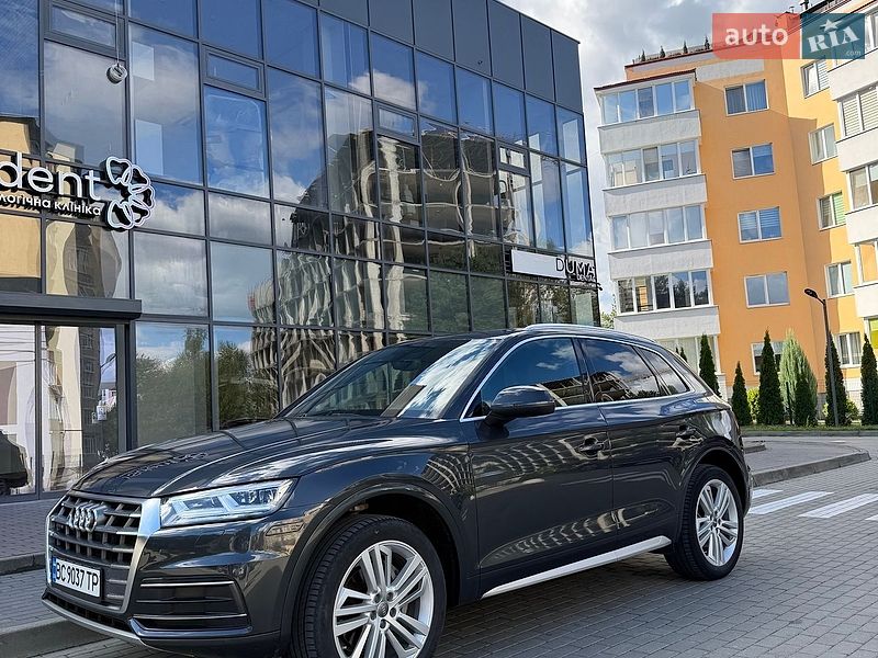 Внедорожник / Кроссовер Audi Q5 2018 в Новояворовске