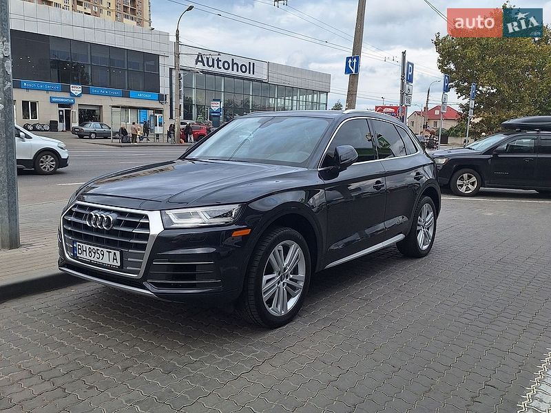 Внедорожник / Кроссовер Audi Q5 2019 в Одессе