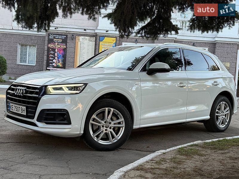 Внедорожник / Кроссовер Audi Q5 2020 в Каменском