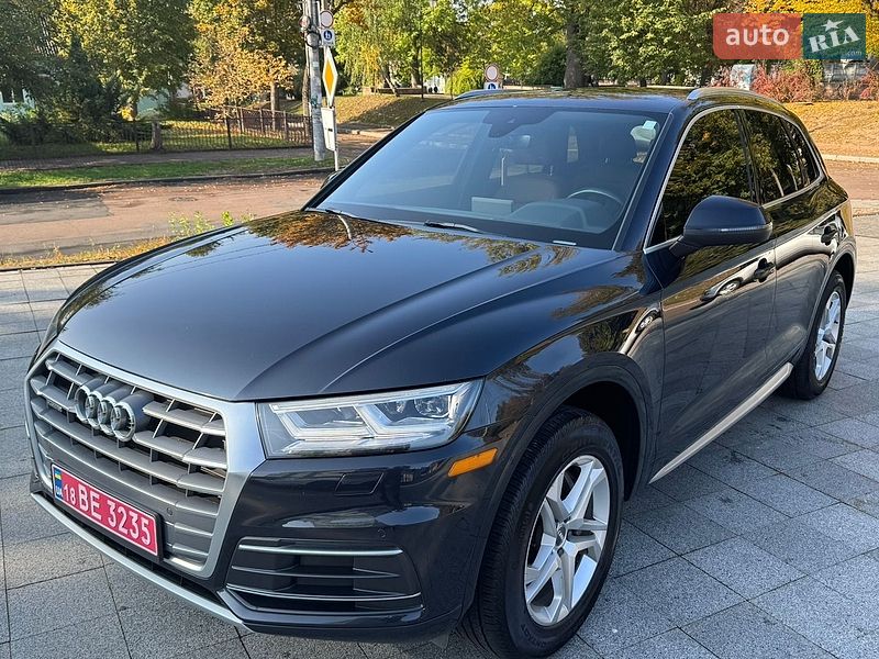 Внедорожник / Кроссовер Audi Q5 2018 в Житомире
