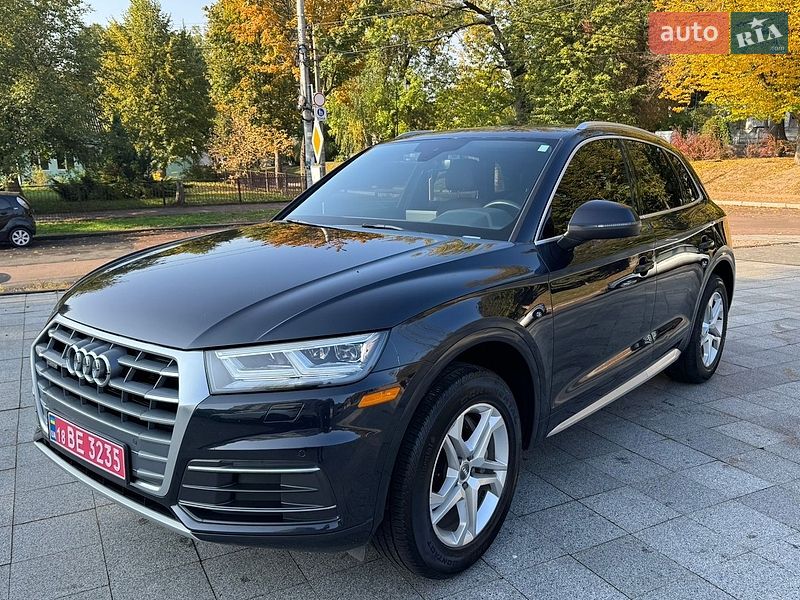 Внедорожник / Кроссовер Audi Q5 2018 в Житомире