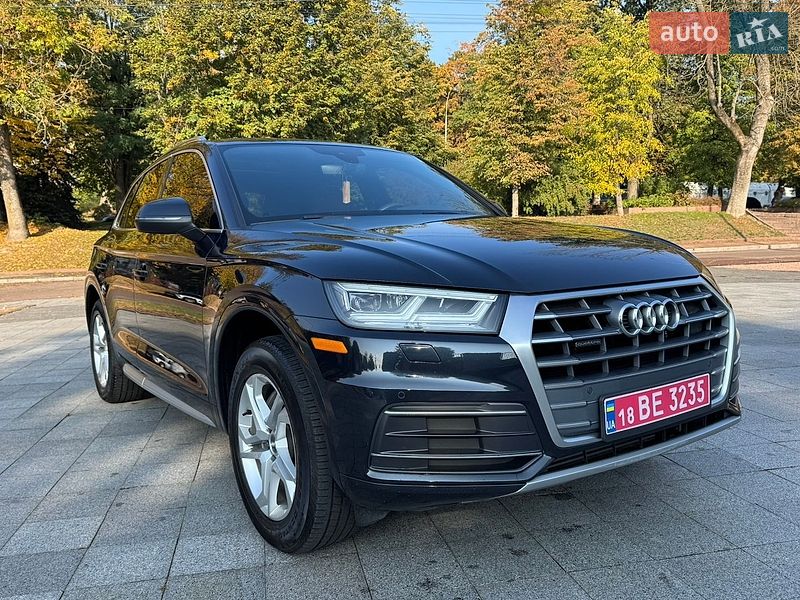 Внедорожник / Кроссовер Audi Q5 2018 в Житомире