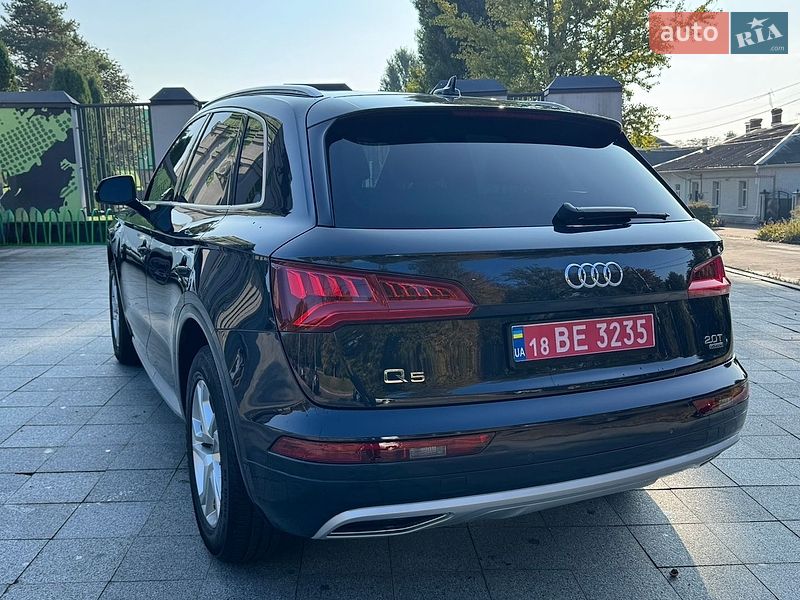 Внедорожник / Кроссовер Audi Q5 2018 в Житомире