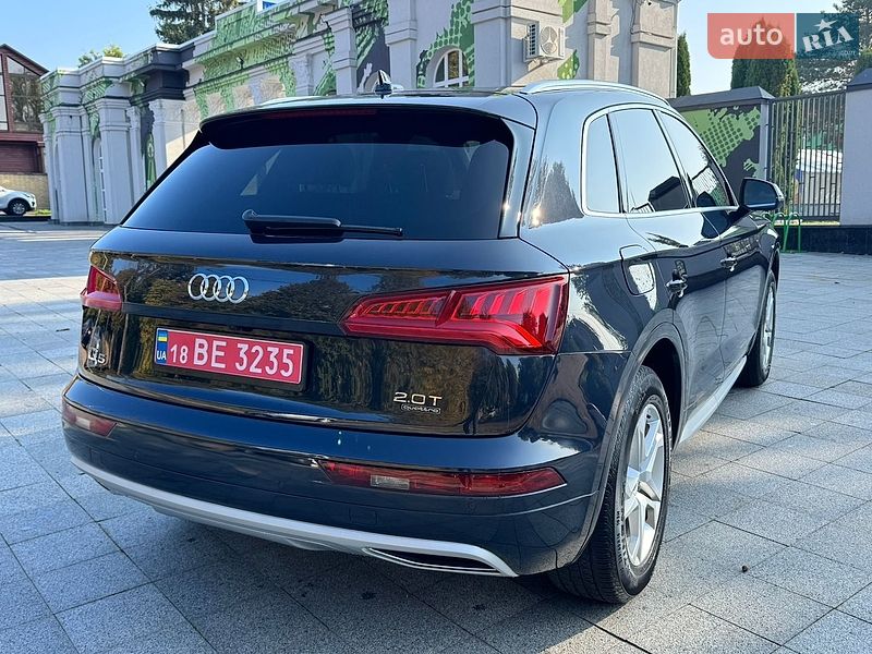Внедорожник / Кроссовер Audi Q5 2018 в Житомире