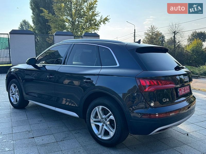 Внедорожник / Кроссовер Audi Q5 2018 в Житомире