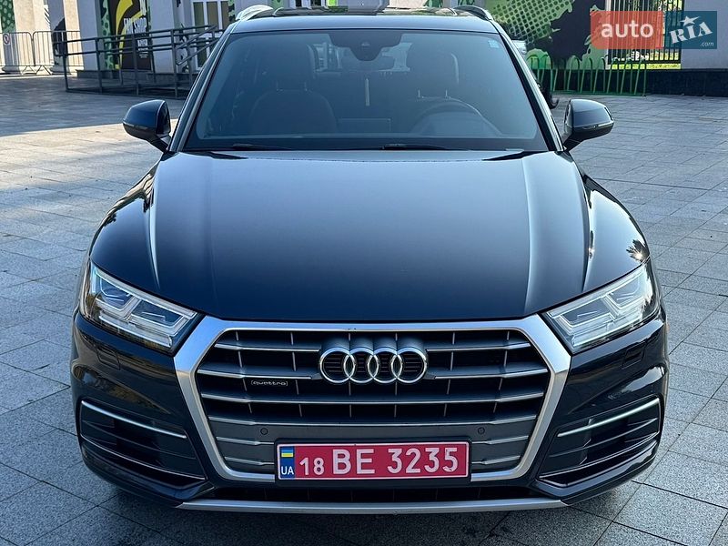 Внедорожник / Кроссовер Audi Q5 2018 в Житомире
