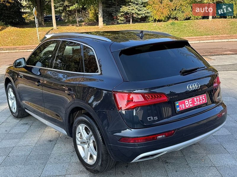 Внедорожник / Кроссовер Audi Q5 2018 в Житомире