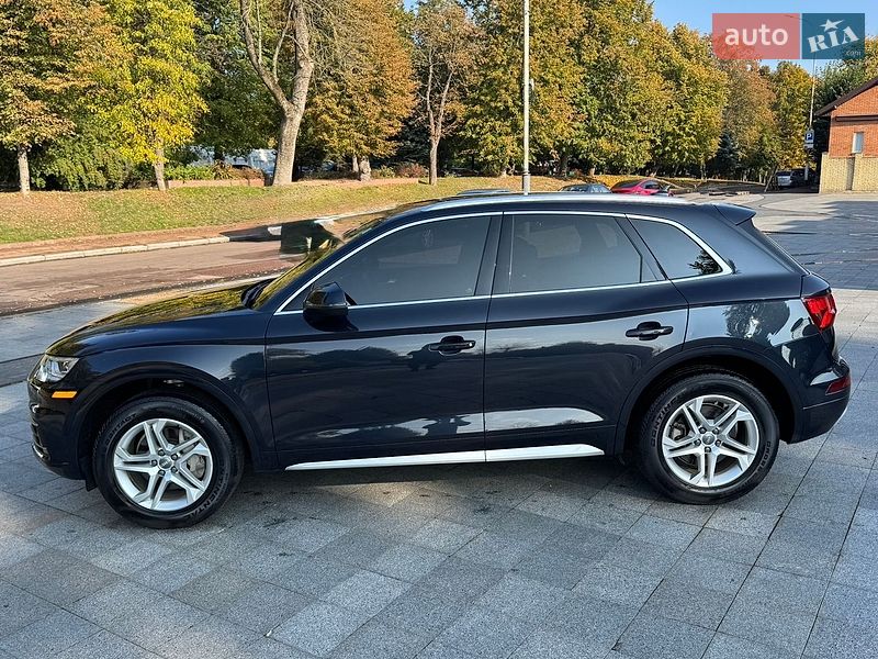 Внедорожник / Кроссовер Audi Q5 2018 в Житомире