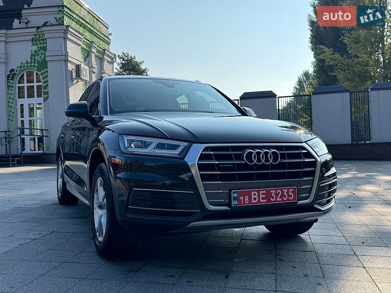 Внедорожник / Кроссовер Audi Q5 2018 в Житомире