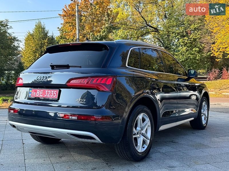 Внедорожник / Кроссовер Audi Q5 2018 в Житомире