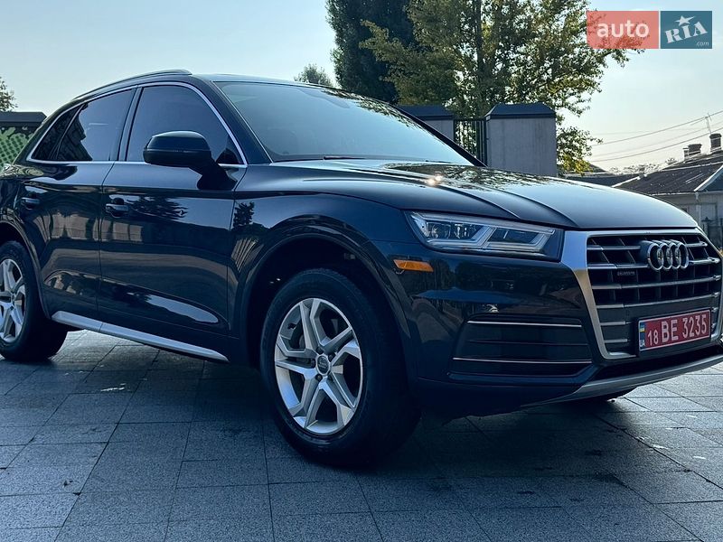Внедорожник / Кроссовер Audi Q5 2018 в Житомире
