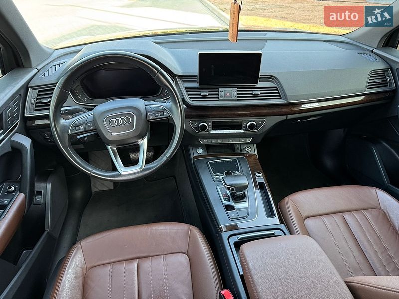 Внедорожник / Кроссовер Audi Q5 2018 в Житомире