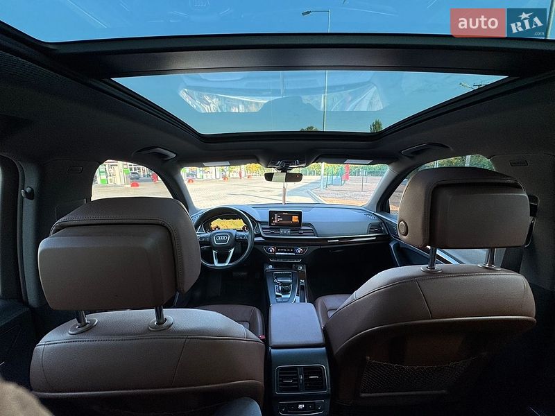Внедорожник / Кроссовер Audi Q5 2018 в Житомире