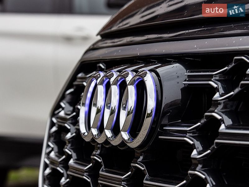 Позашляховик / Кросовер Audi Q5 2024 в Львові
