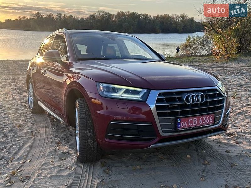 Внедорожник / Кроссовер Audi Q5 2018 в Киеве