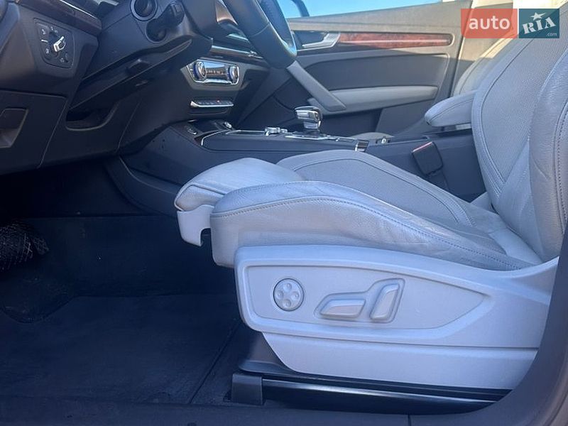 Внедорожник / Кроссовер Audi Q5 2018 в Киеве