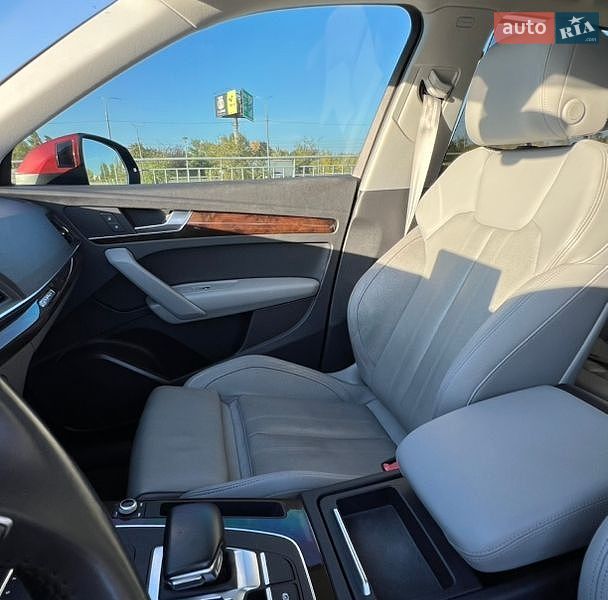 Внедорожник / Кроссовер Audi Q5 2018 в Киеве