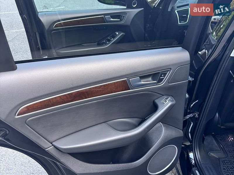 Внедорожник / Кроссовер Audi Q5 2015 в Полтаве