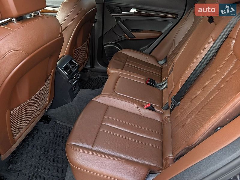 Внедорожник / Кроссовер Audi Q5 2018 в Дрогобыче