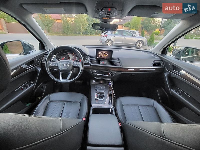 Позашляховик / Кросовер Audi Q5 2019 в Вінниці