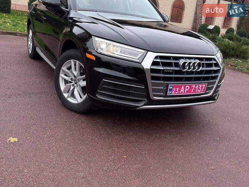Внедорожник / Кроссовер Audi Q5 2020 в Коростене