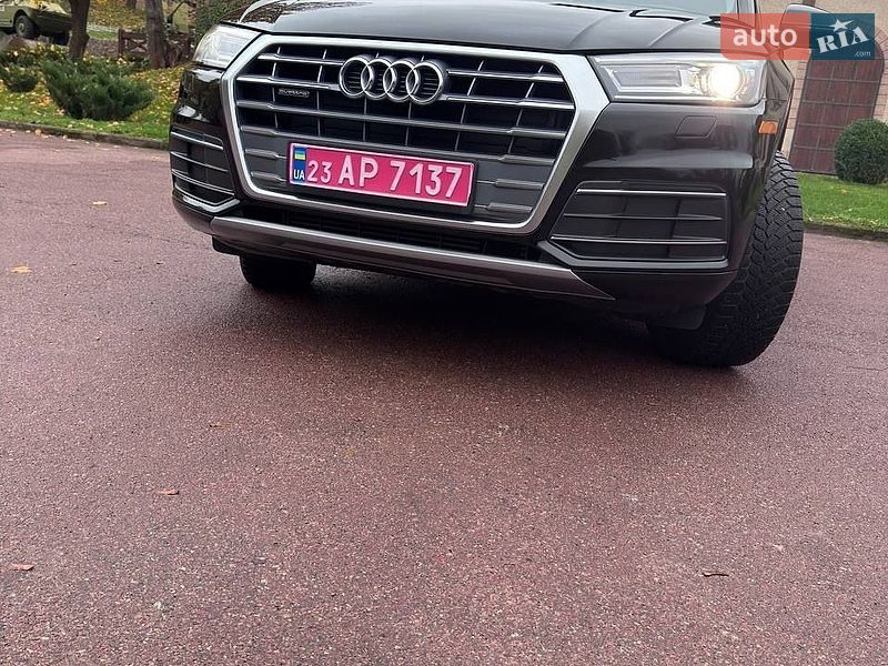 Внедорожник / Кроссовер Audi Q5 2020 в Коростене