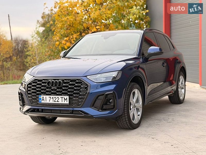 Внедорожник / Кроссовер Audi Q5 2025 в Барышевке