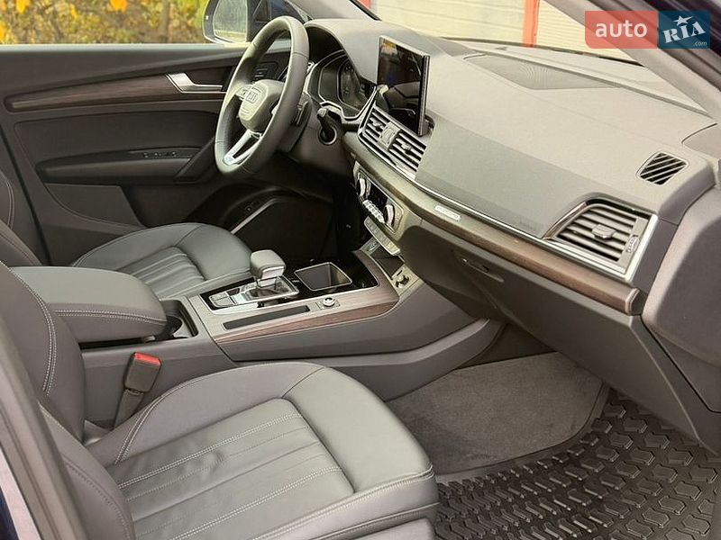 Внедорожник / Кроссовер Audi Q5 2025 в Барышевке