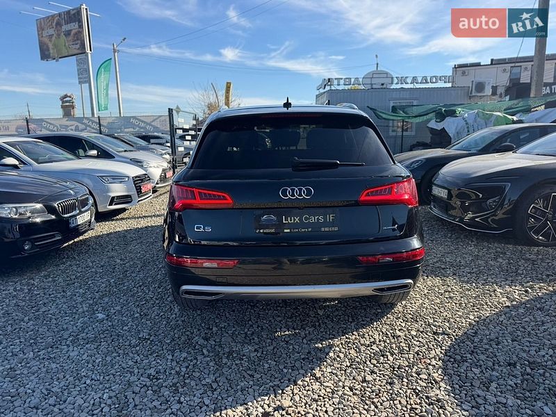 Позашляховик / Кросовер Audi Q5 2019 в Івано-Франківську