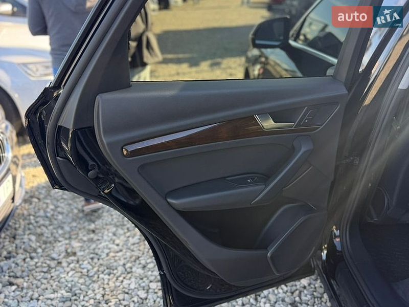 Позашляховик / Кросовер Audi Q5 2019 в Івано-Франківську