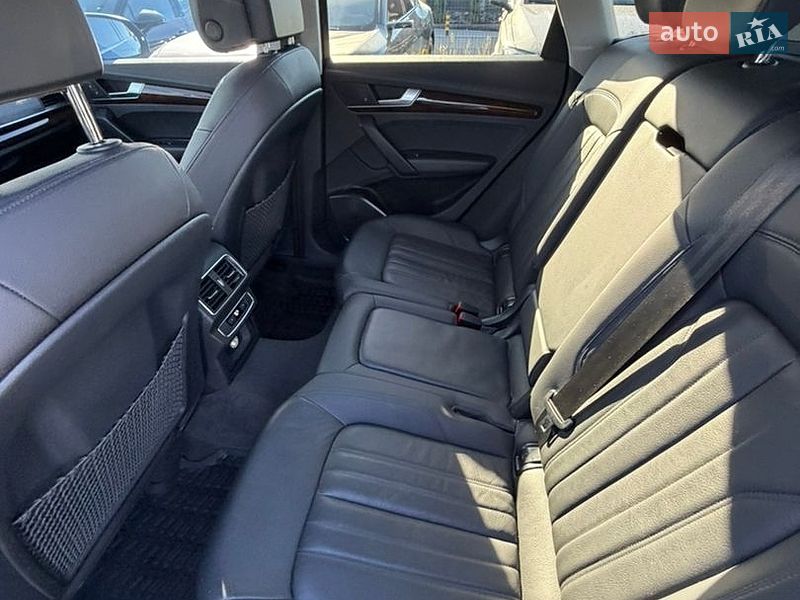 Позашляховик / Кросовер Audi Q5 2019 в Івано-Франківську