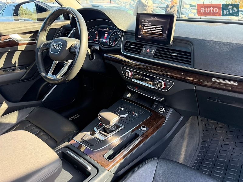 Позашляховик / Кросовер Audi Q5 2019 в Івано-Франківську