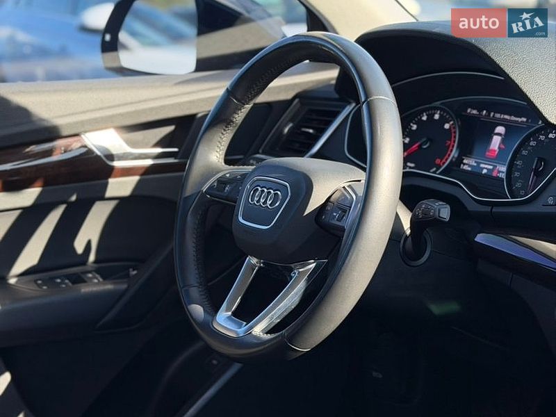 Позашляховик / Кросовер Audi Q5 2019 в Івано-Франківську