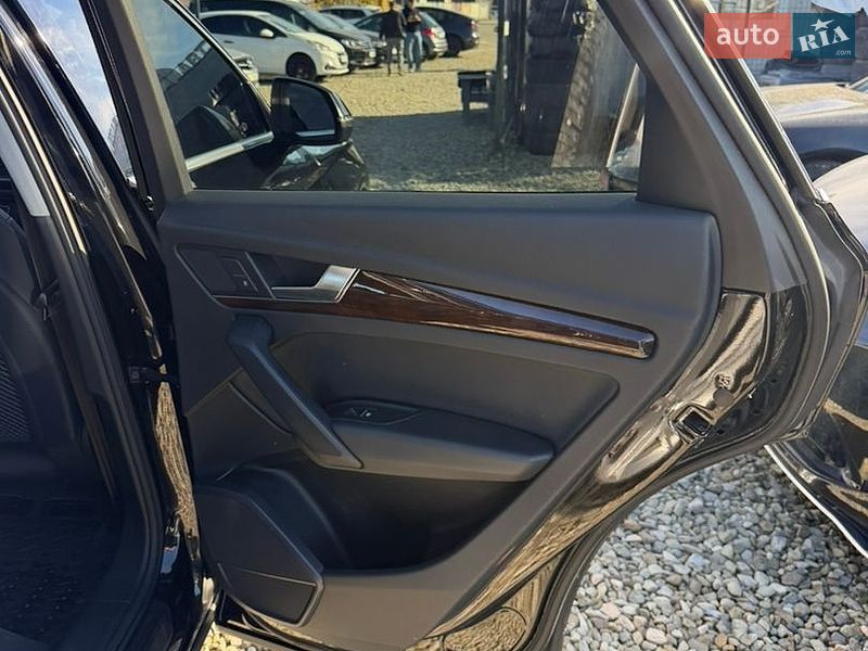 Позашляховик / Кросовер Audi Q5 2019 в Івано-Франківську