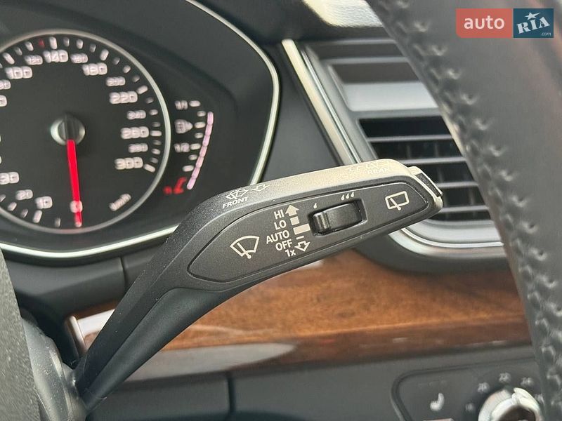 Позашляховик / Кросовер Audi Q5 2017 в Києві
