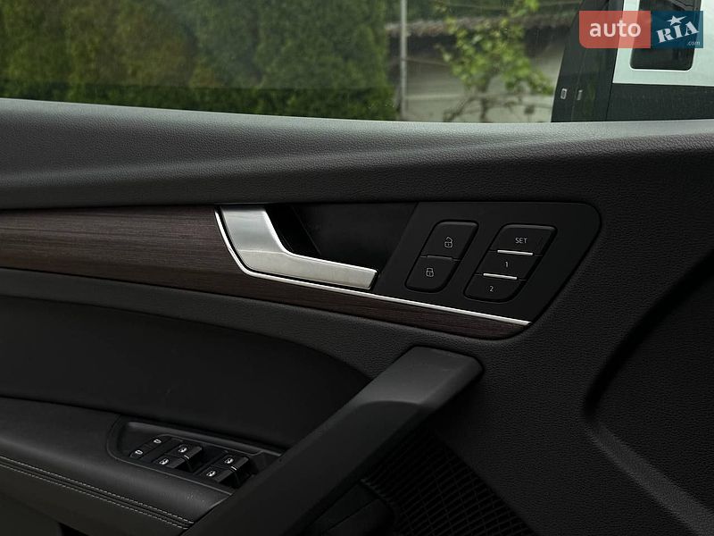 Внедорожник / Кроссовер Audi Q5 2020 в Стрые