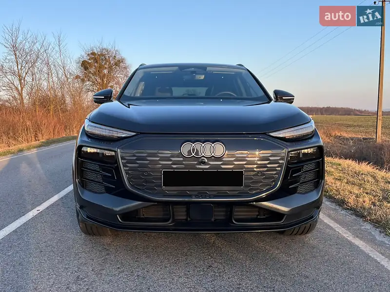Audi Q6 e-tron 2025