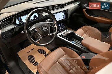 Audi Q7 e-tron  2019