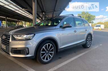 Audi Q7 e-tron 2016