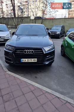 Audi Q7 e-tron  2016